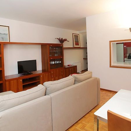 Apartment Vila Olimpica Pamplona By Interhome Barcelona Bagian luar foto